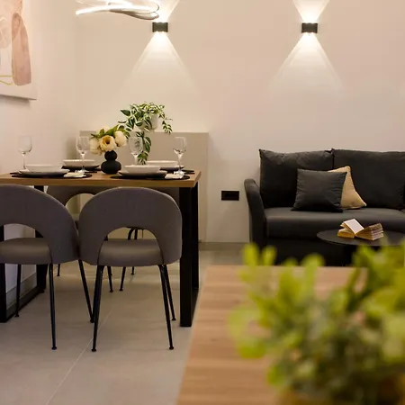 Amelie A4 * Пула